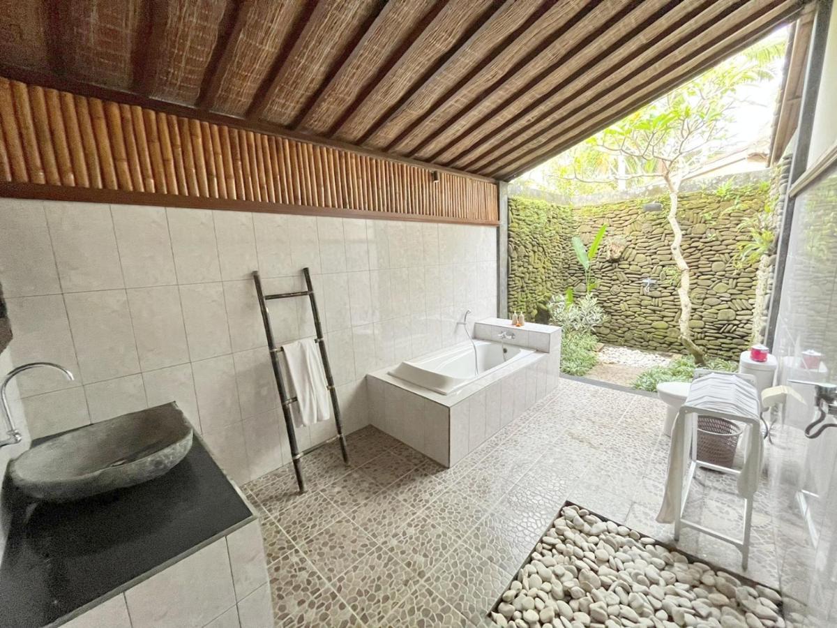 Intan Villa & Suite Ubud Buitenkant foto