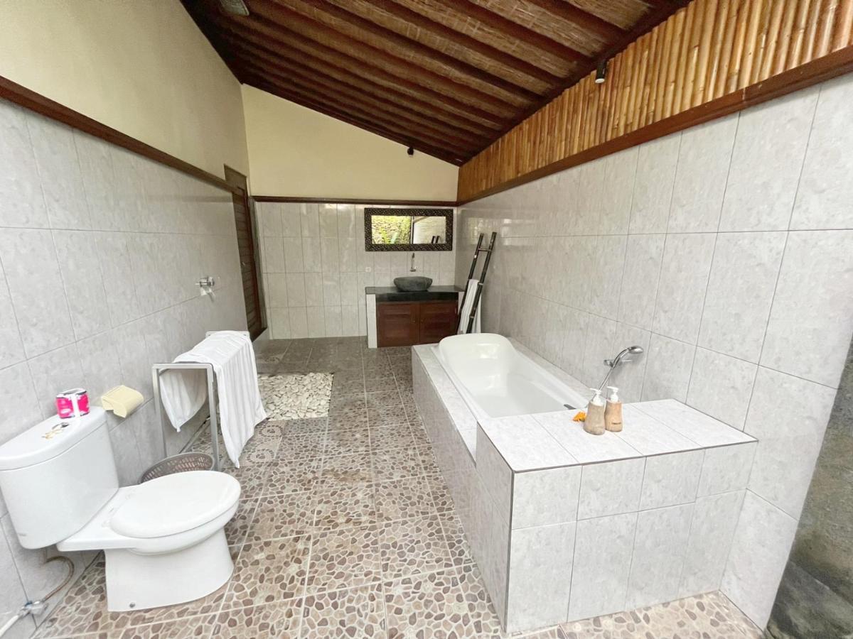 Intan Villa & Suite Ubud Buitenkant foto