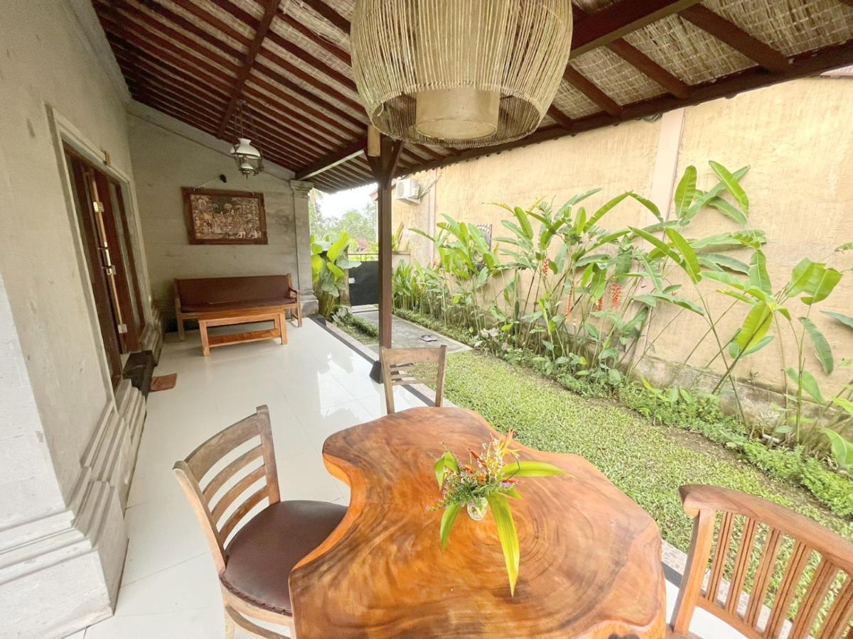 Intan Villa & Suite Ubud Buitenkant foto